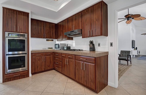 Araby House | Picturesque Palm Springs Homes in Los Compadres with Private Resort Style Backya