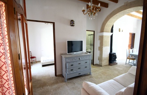 Biniali Cottage | Picturesque typical Mallorcan house from the 19th century with pool