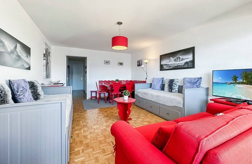Randogne Apartment | Pied-à-terre in Crans-Montana, pool and view - Swi