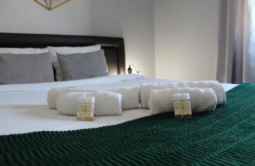 Cova da Piedade Apartment | Piedade Central Apartment with Terrace