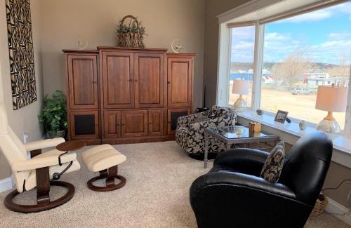 St Ignace Apartment | Pier Harbor #2