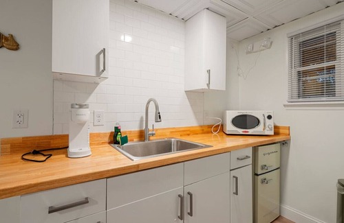 Sylvan Beach Apartment | `Pier View Flat`–2 Full Beds NEW