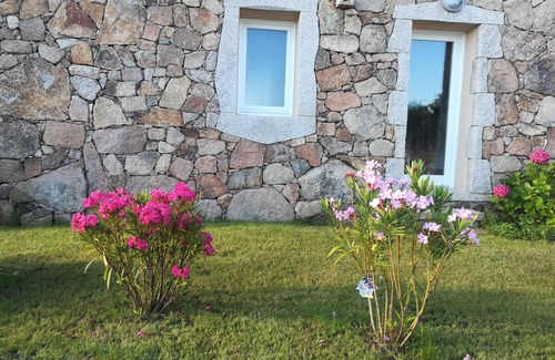 Porto San Paolo Apartment | "Pietre" House - SURROUNDED BY GREEN AND BREATHTAKING PANORAMA