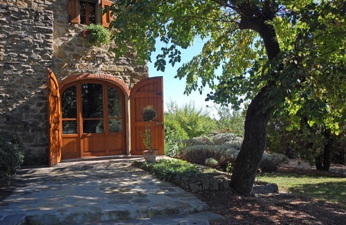 Loro Ciuffenna Villa | Pietrina: A family villa and pool for 10 in Tuscany near Arezzo