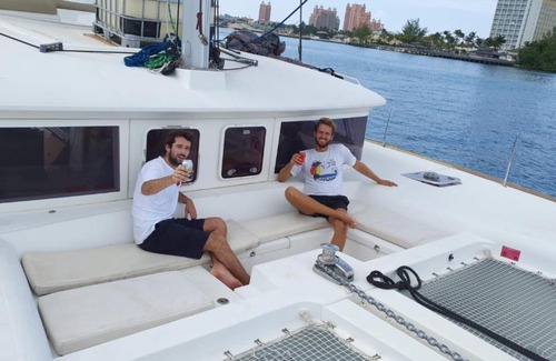 Nassau Boat Rental | Pig Beach 6 hours tour on CAT Phoenix 777 no sleep on the boat