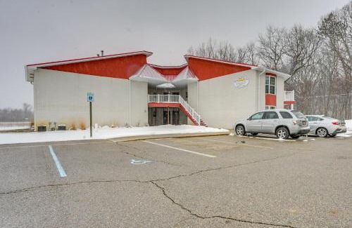 Pigeon Apartment | Pigeon Studio, Close to Saginaw Bay Waterfront!