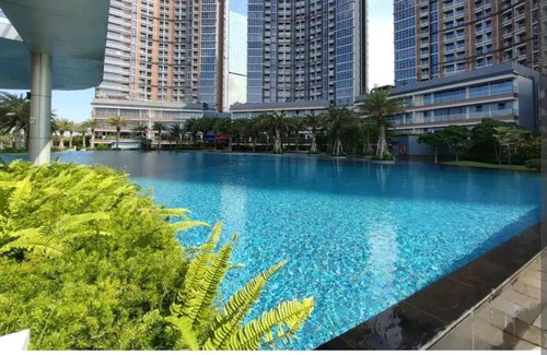 Pantai Indah Kapuk Apartment | PIK Family Suite Amazing View 3 Bed Room Fast Wifi