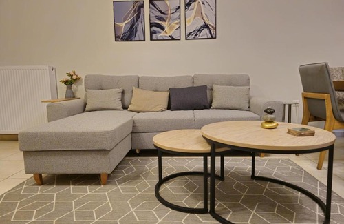 Pylaia-Chortiatis Apartment | Pilea Comfy Home