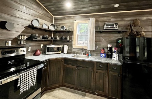 Marienville Cabin | Pin Oak Villa: Pet-Friendly Cabin Near Cook Forest & Allegheny National Forest