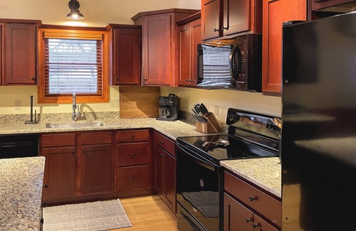 Lake Harmony Estates Ski Chalet | Pine Crest Lodge, 8BR 5BA Home with Large Yard, Fire Pit, & Private Hot Tub