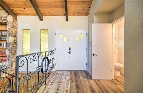 Groveland House | Pine Mountain Cabin with Hot Tub, 2 Mins to Marina!