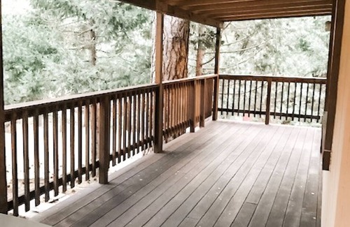 Groveland House | Pine Mountain Lake Retreat
