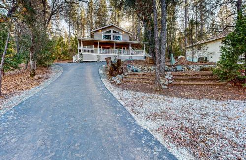 Groveland House | Pine Mountain Magic