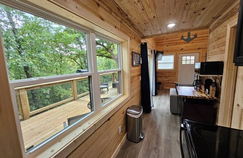Lampe House | Pine Ridge Tiny Cabin