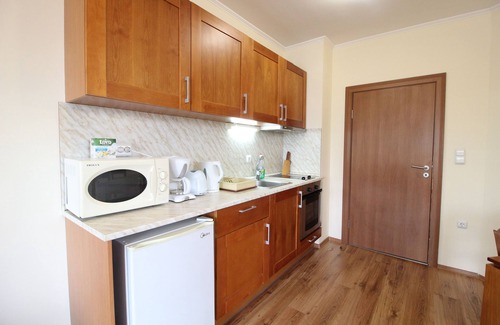 Shiligarnika Apartment | Pine Tree Apartment D34, Cedar Lodge 4