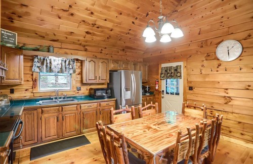Elliottsburg Cabin | Pine View Cottage
