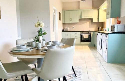 Crosswell House | Pine View In The Heart Of The West
