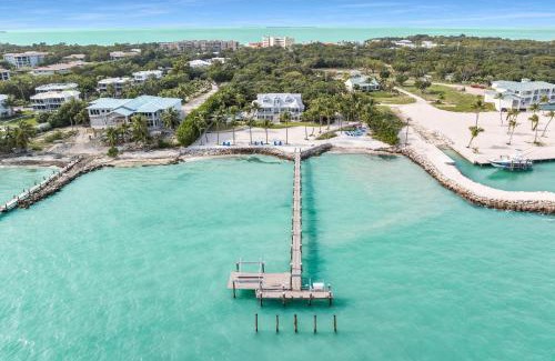 Islamorada House | Pineapple Beach