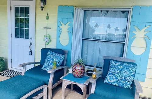 Tavernier House | Pineapple Point pet friendly paradise Islamoradann