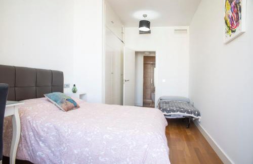 Centro Apartment | Pineapple Sebastian Souviron 18