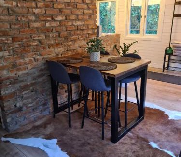 Ulricehamn Municipality Apartment | Pinebo Palace Guesthouse