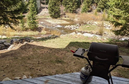 Warrior's Mark Condo | Pinecreek #I - 1 BR: Close to Town- Shuttle to Slopes- Pool & Hot Tub Access