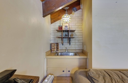 Cold Springs Cabin | Pinecrest Dodge Ridge Cabin: Shared Outdoor Space