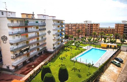 La Pineda Apartment | PINEDA 3 with sea views, beach at 100m