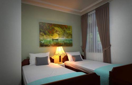 Sidomulyo House | Pinehill Holiday Home
