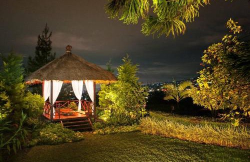 Sidomulyo House | Pinehill Holiday Home