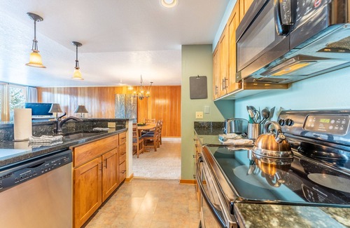 Keystone Condo | Pines by Summit County Mountain Retreats