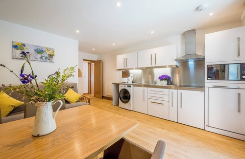 Carlyon House | Pinetum Garden Cottages