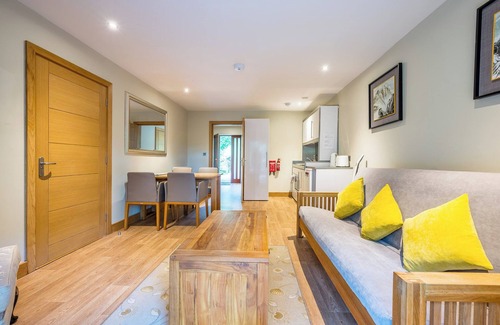 Carlyon House | Pinetum Garden Cottages