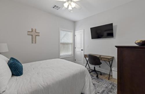 Claiborne House | Piney Cove Retreat