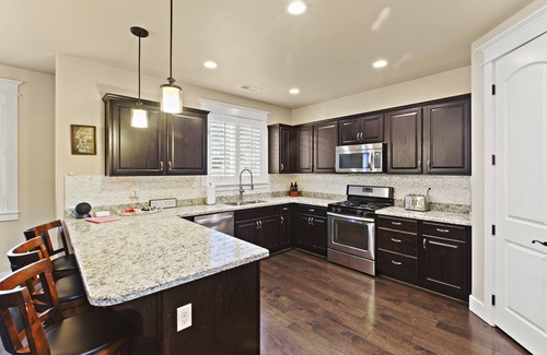 Flagstaff House | Ping pong, 4 bdrm, family friendly, AC, crib, 5 min to downtown