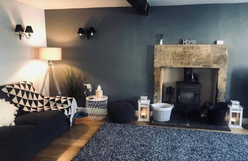 Ashford-in-the-Water Cottage | Pingle Nook Cottage, 3 bedroom in Ashford-in-the-Water