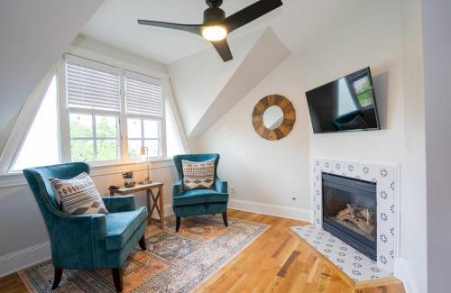 Five Points Apartment | Pinky's Palace