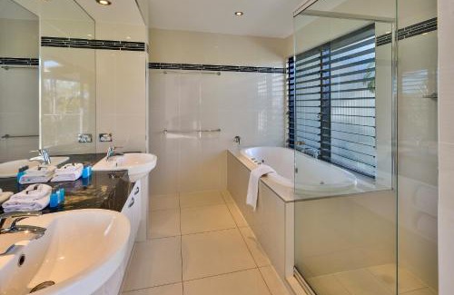 Hamilton Island Apartment | Pinnacle Apartments on Hamilton Island by HIHA