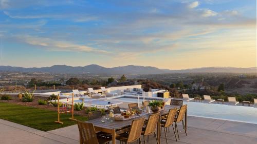 Temecula Villa | Pinot Point by AvantStay Massive Estate 10 mins from Temecula Wineries