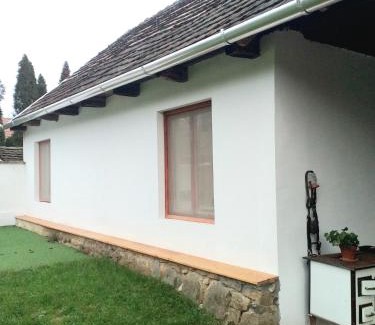 Bodony House | Pipacs és Tulipán Vendégház