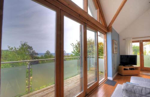 Charmouth House | Pippin