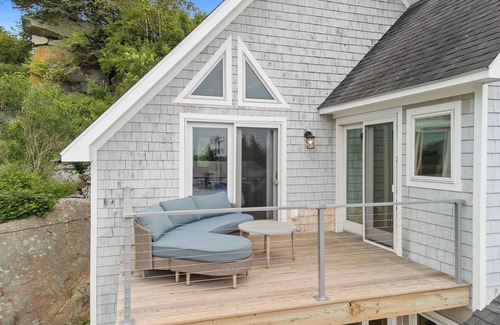 Spruce Head Cottage | Pirate's Den on the Wharf