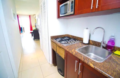 Maho Condo | Pirates Booty - Beach Bar Studio next to The Morgan Resort