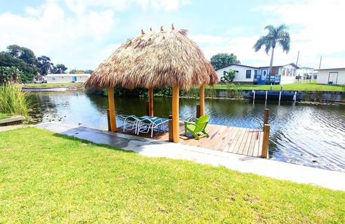 Buckhead Ridge Cottage | Pirates Cove Cottage BHR 1/1 Waterfront