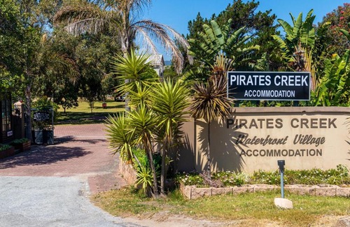 Wilderness House | Pirates Creek
