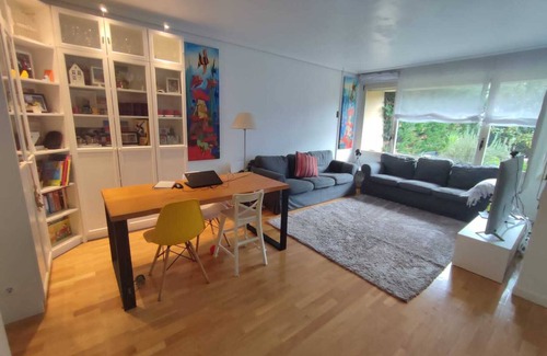 Gorraiz Condo | Piso Ajardinado en Pamplona. Ideal Para Disfrutar dl Centro y d la Tranquilidad!
