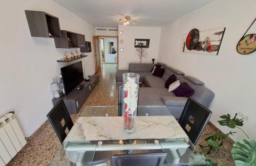 Burriana Apartment | Piso amplio de 3 habitaciones, 2 baños, ascensor y parking