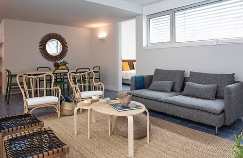 Encarnacao Apartment | Piso Azul Premium Apartments - Apt 1 by LovelyStay