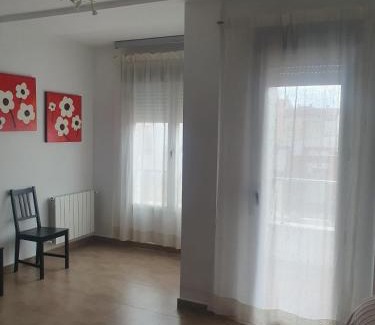 Hellin Apartment | PISO CENTRICO CON GARAJE en Hellin