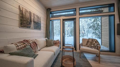 Akaslompolo Apartment | Pitkäkuusen mökki